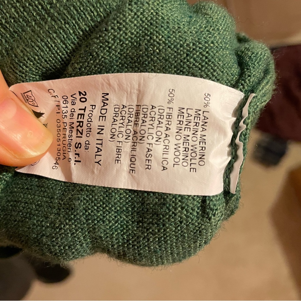 Authentic Italian Merino Wool Sweater - Picture 3 of 3